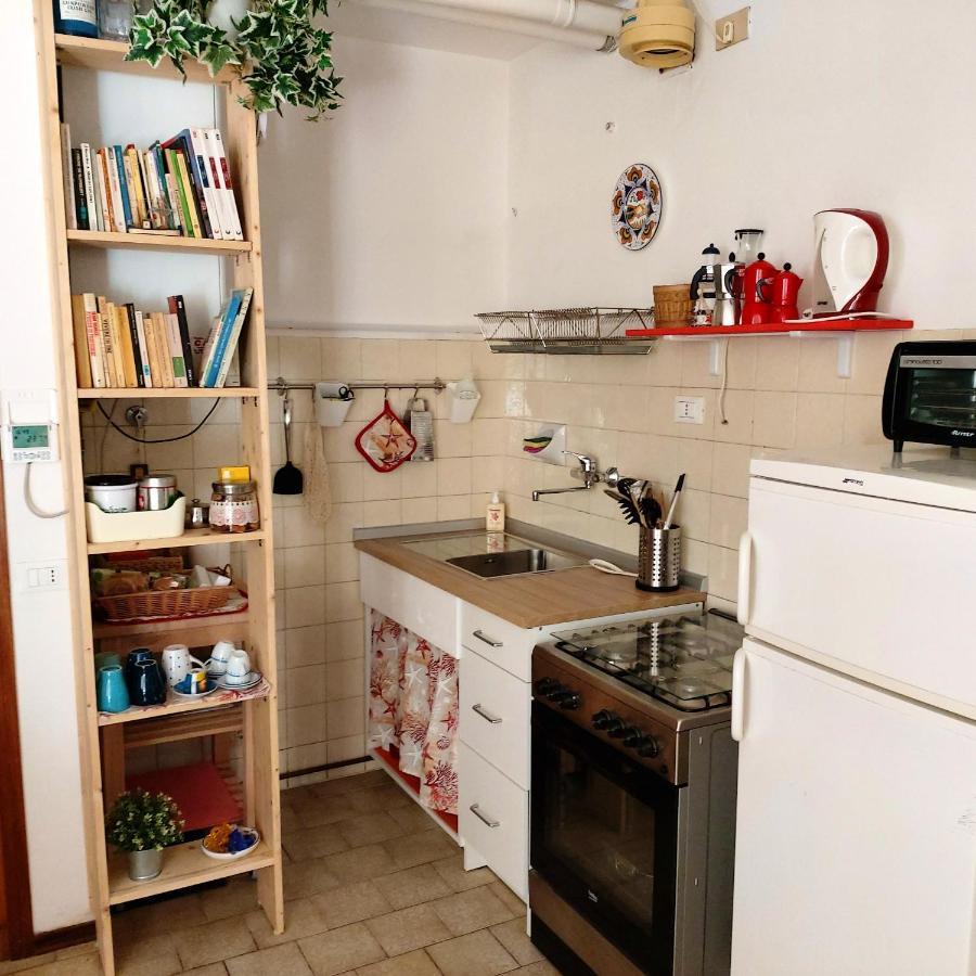 Charming House In Marina Di Ravenna With Fenced Garden Villa Exterior photo